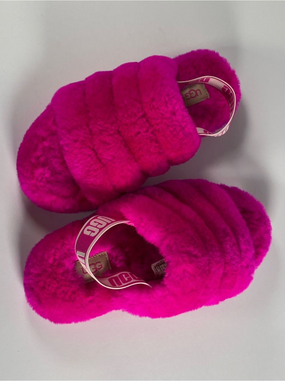 UGG Fluff Slide Sandals - Fuchsia Pink